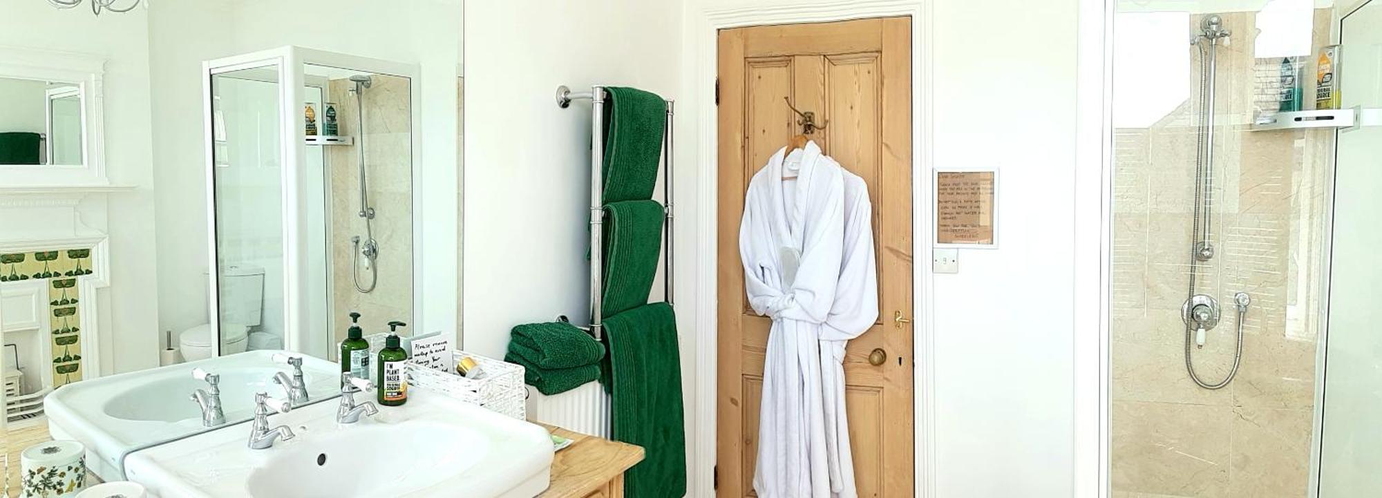 West Hill Retreat Edwardian Balcony Ensuite With Room Served Breakfast & Free Parking Гастингс Экстерьер фото
